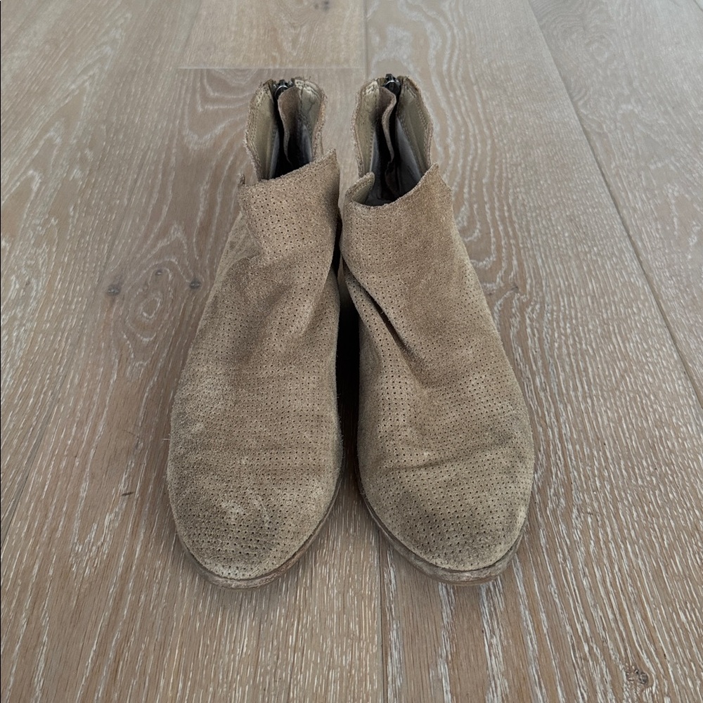 Dolce Vita Tan Suede Ankle Boots - Picture 2 of 6